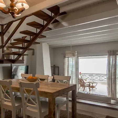 Front Litore Villa